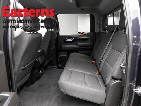 Used 2022 Chevrolet Silverado 1500 LT w/ Convenience Package II AWD/4WD image 22