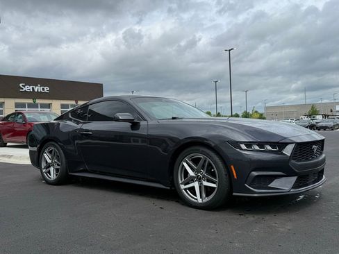 Used 2024 Ford Mustang Premium RWD image 3