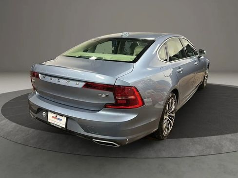 Used 2020 Volvo S90 T6 Momentum image 5