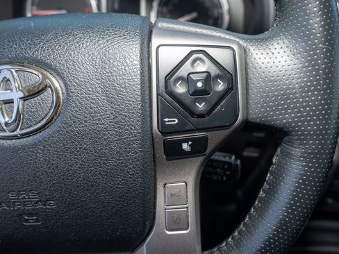 Used 2024 Toyota 4Runner Limited AWD/4WD image 30