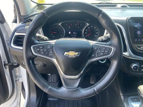 Used 2022 Chevrolet Equinox LT AWD/4WD image 11