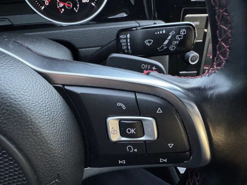 Used 2018 Volkswagen GTI S image 21