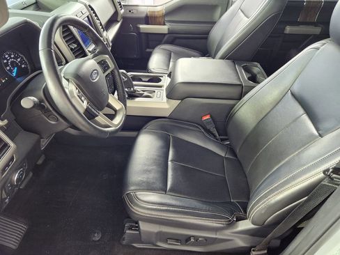 Used 2020 Ford F150 Lariat w/ Equipment Group 502A Luxury AWD/4WD image 12