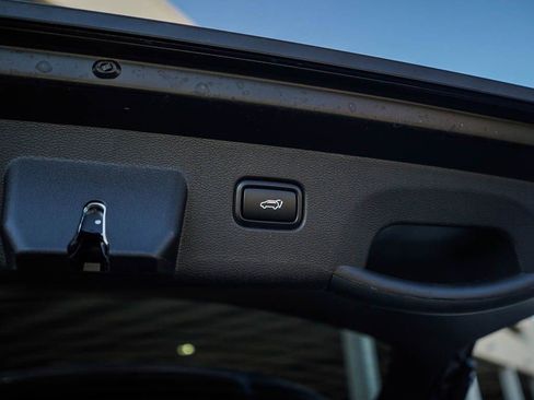 New 2026 Kia Sportage EX w/ EX Panorama Roof Package image 9