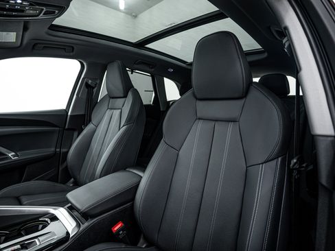 New 2025 Audi Q5 Premium Plus image 17