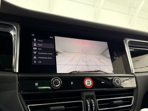 Certified 2025 Porsche Macan image 45