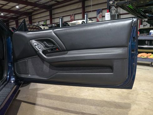 Used 2001 Chevrolet Camaro Z28 w/ SS Performance/Appearance Pkg image 38