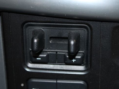 Used 2021 Ford F150 Lariat w/ Trailer Tow Package image 29