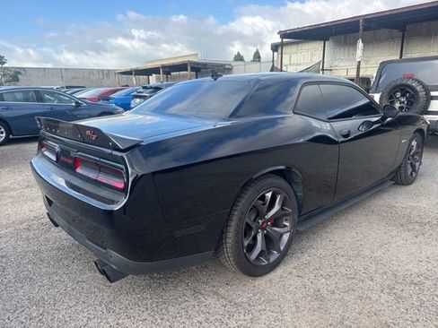 Used 2019 Dodge Challenger R/T w/ Shaker Package RWD image 5
