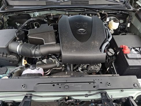 Used 2023 Toyota Tacoma TRD Sport w/ Technology Package image 27