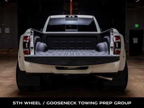 Used 2024 RAM 3500 Limited image 9