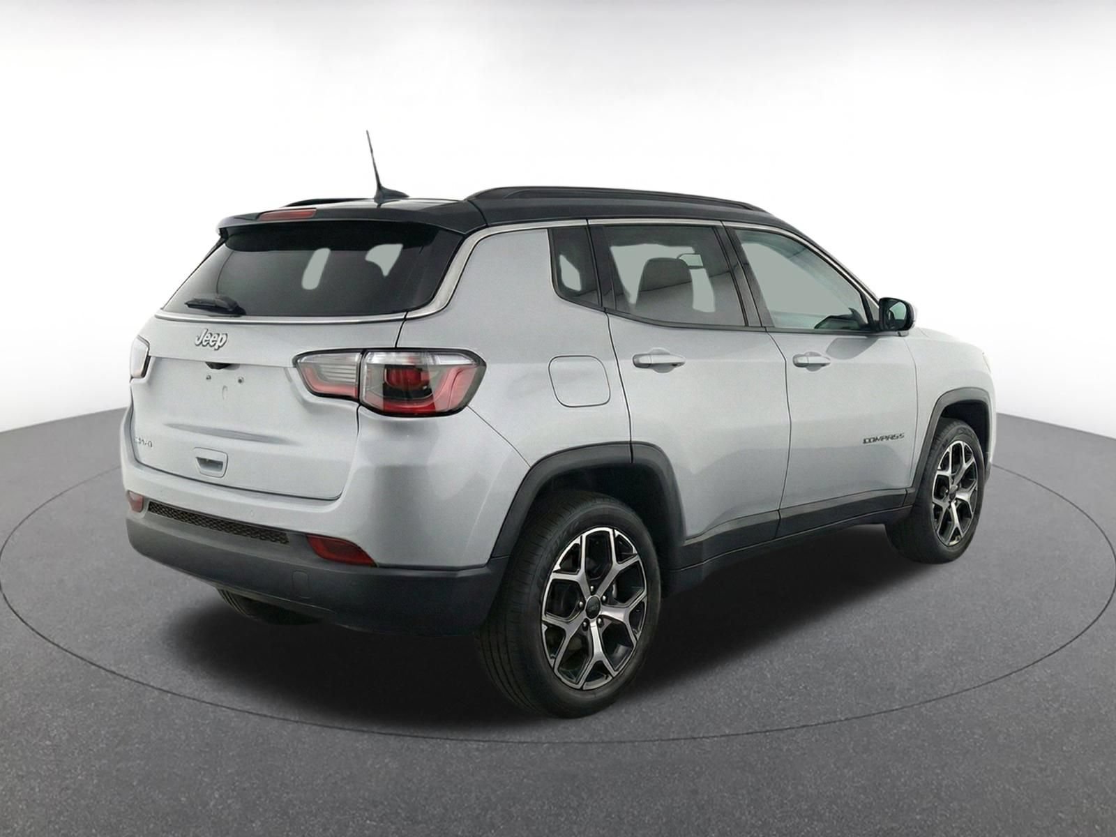 Used 2025 Jeep Compass Limited AWD/4WD image 8