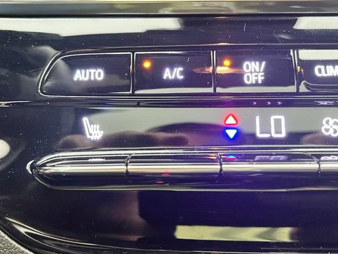 Used 2024 Buick Envista Avenir FWD image 7