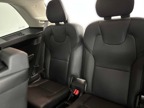 Used 2019 Volvo XC90 T6 Momentum AWD/4WD image 26