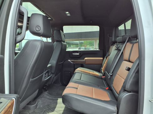 Used 2023 Chevrolet Silverado 3500 High Country w/ Z71 Off-Road Package AWD/4WD image 29