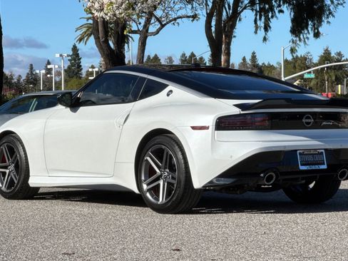 Used 2024 Nissan Z Sport w/ Floor Mat Package image 6