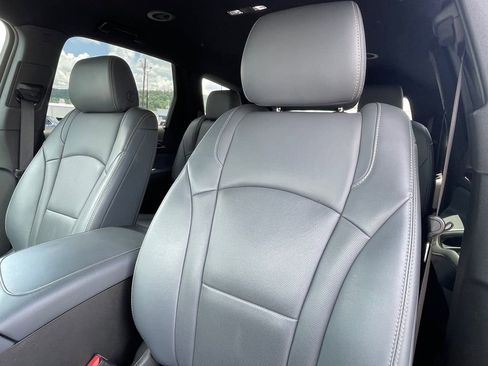 Certified 2024 Buick Enclave Premium image 20