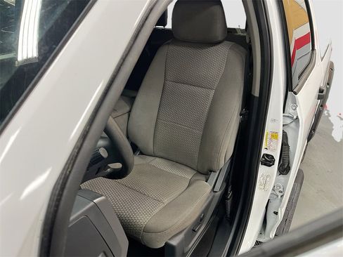 Used 2022 Ford F350 XLT image 18