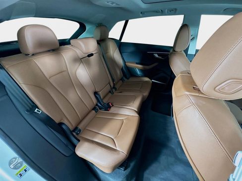 Used 2022 Audi Q8 Premium Plus image 30