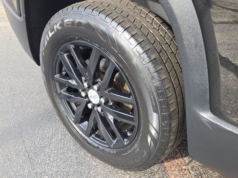 Used 2018 GMC Acadia SLT image 10