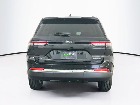 Used 2023 Jeep Grand Cherokee Laredo AWD/4WD image 7