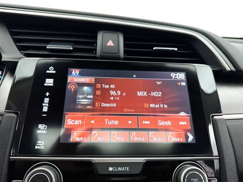 Used 2017 Honda Civic EX image 8