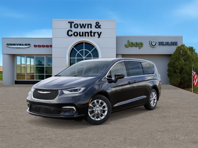 New 2026 Chrysler Pacifica Limited