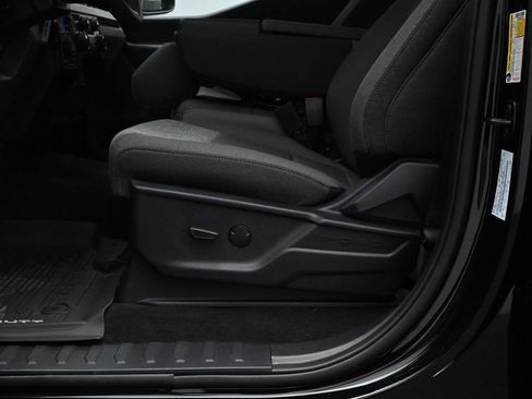 Certified 2024 Ford F250 XLT w/ FX4 Off-Road Package image 11