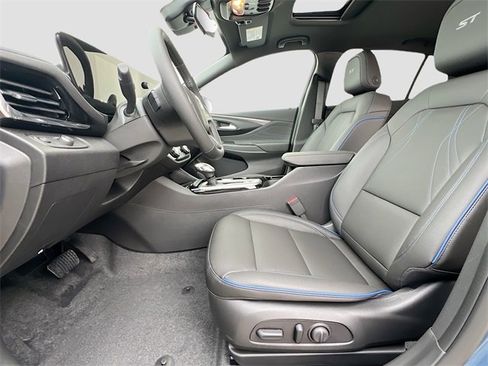 New 2026 Buick Envista Sport Touring w/ Convenience I Package image 15