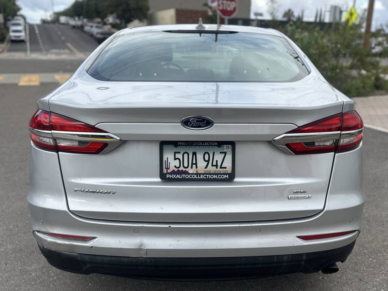 Used 2019 Ford Fusion SE FWD image 6