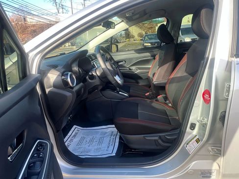Used 2020 Nissan Versa SR image 26