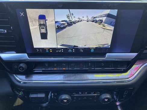 Used 2024 Chevrolet Silverado 2500 LTZ w/ LTZ Convenience Package image 15