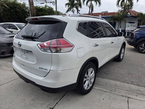 Used 2016 Nissan Rogue SV AWD/4WD image 9