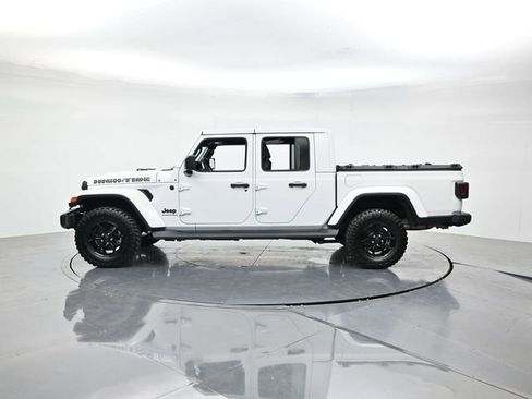 Used 2025 Jeep Gladiator Sport AWD/4WD image 7