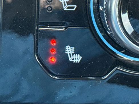 Used 2025 GMC Sierra 1500 AT4 w/ AT4 Premium Package image 21