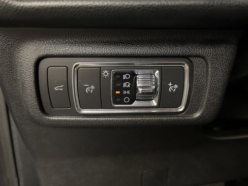 Used 2022 Lincoln Corsair AWD w/ Equipment Group 101A image 25