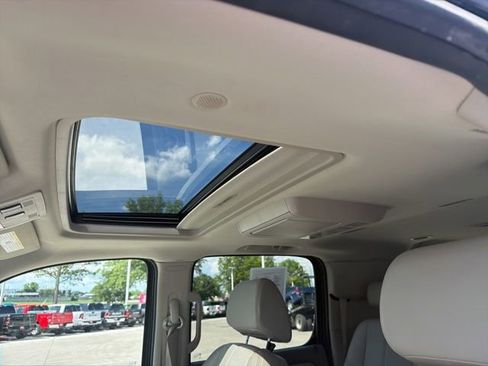 Used 2008 GMC Yukon XL SLT w/ SLT Preferred Equipment Group AWD/4WD image 3