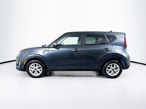 Used 2025 Kia Soul LX w/ LX Technology Package image 4