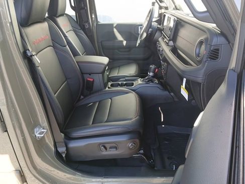 New 2026 Jeep Gladiator Rubicon image 32