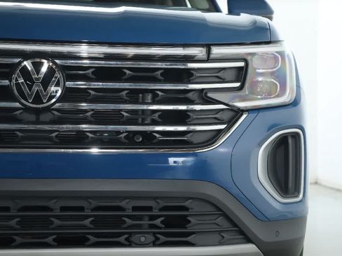 Certified 2026 Volkswagen Atlas SE w/ Panoramic Sunroof Package AWD/4WD image 7