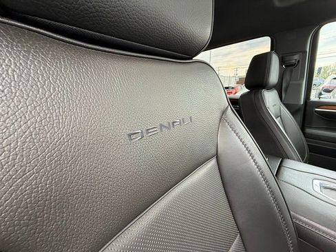 Used 2022 GMC Sierra 1500 Denali AWD/4WD image 32