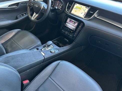 Used 2022 INFINITI QX50 Sensory image 16