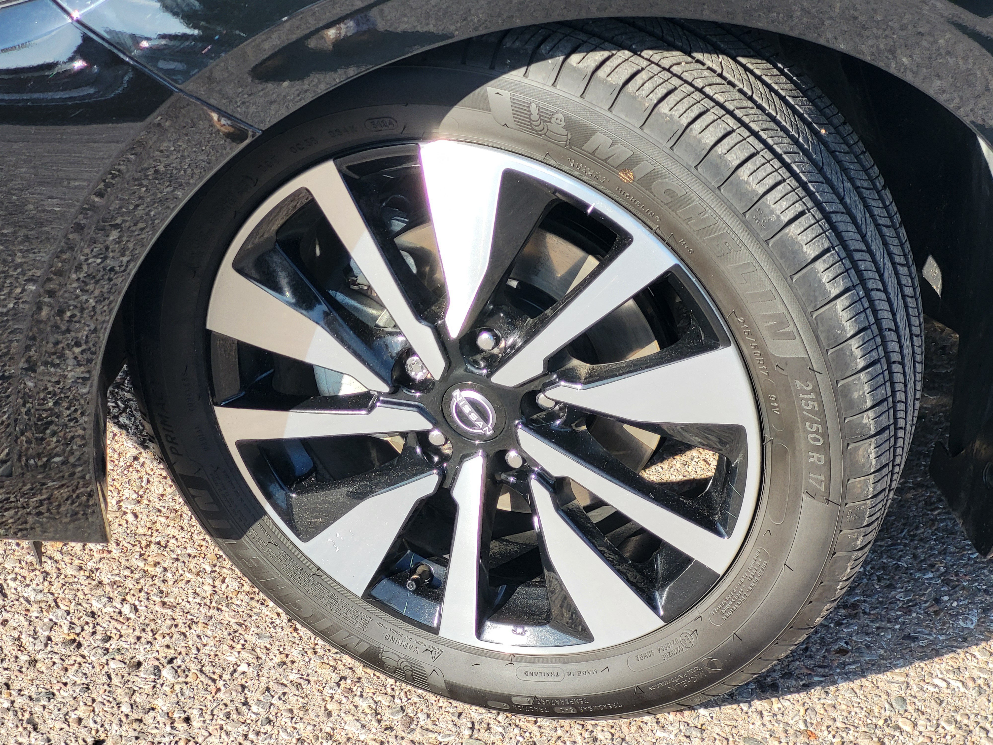 Certified 2025 Nissan Sentra SV w/ SV Premium Package FWD image 10