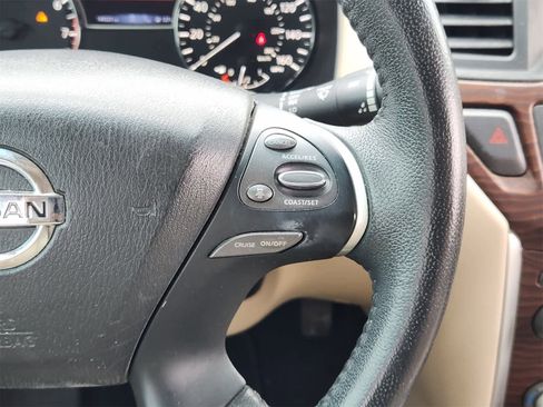 Used 2017 Nissan Pathfinder Platinum w/ Cargo Package image 29