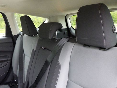 Used 2016 Ford Escape SE FWD image 12