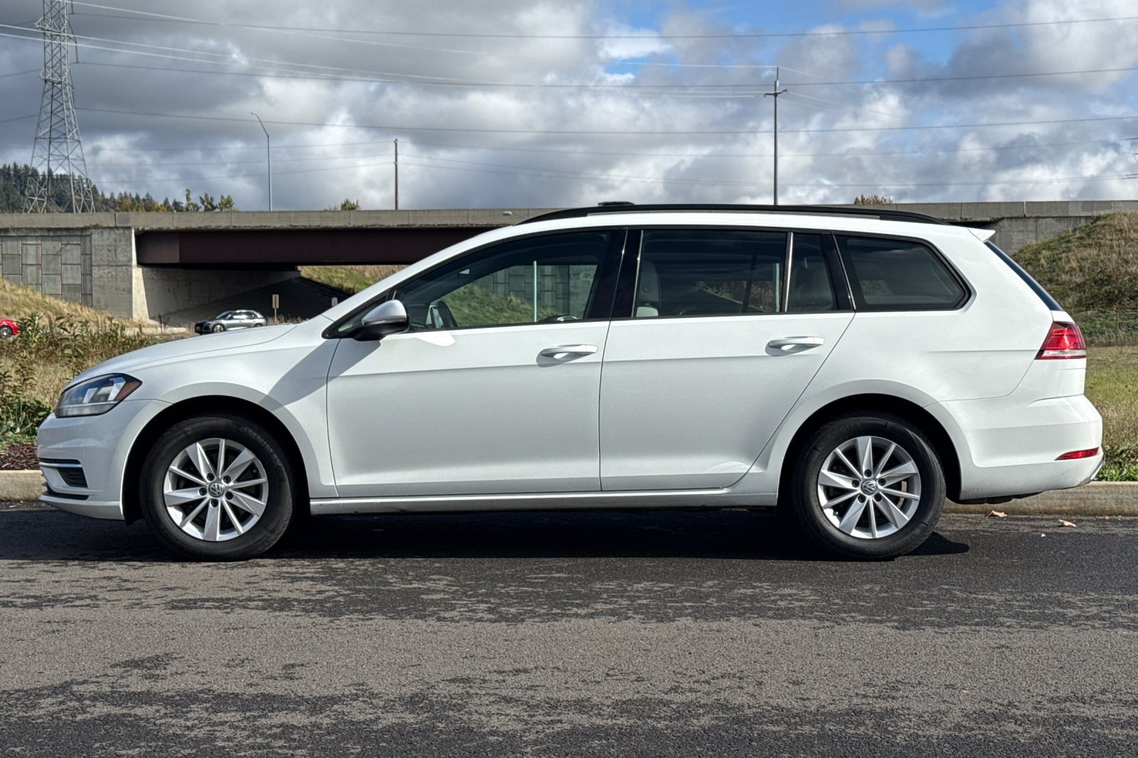 Used 2018 Volkswagen Golf S FWD image 6