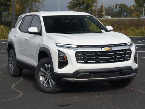 New 2026 Chevrolet Equinox LT FWD image 6