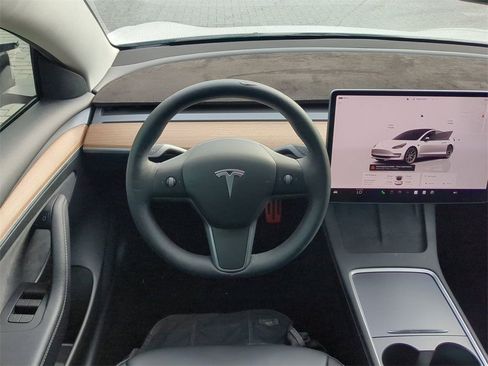 Used 2022 Tesla Model 3 Long Range image 17