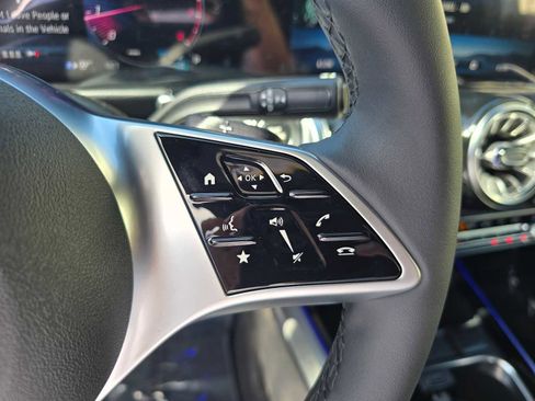 New 2026 Mercedes-Benz GLB 250 image 27