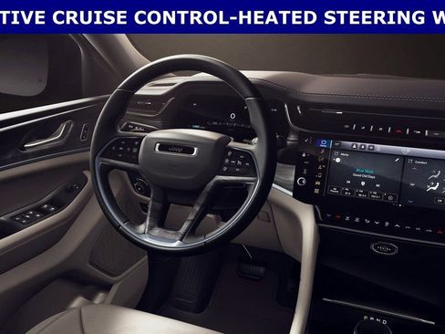 Used 2026 Jeep Grand Cherokee Limited image 5